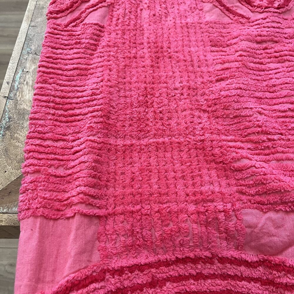 Vtg Chenille Bedspread Pink Floral Tufted Embroidered Cotton w/ Fringe 98"x81" - Picture 2 of 10